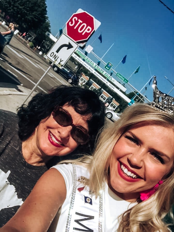 Miss Minnesota tweet media