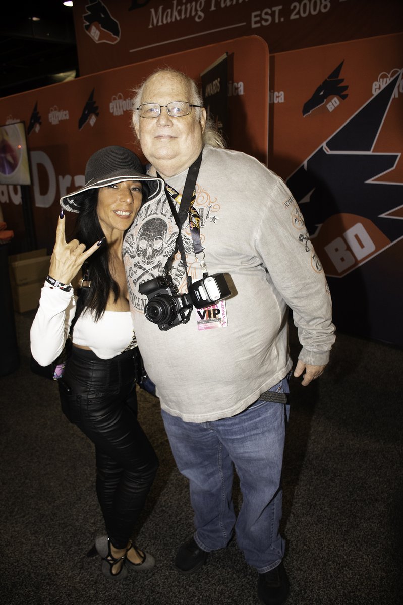 RichardOfKent's tweet photo. Here I am with my long time friend #LollyTopps at #ExxxoticaChicago @lolly_topps @EXXXOTICA photo by @Ricky_Smooth https://t.co/nQh852atOW