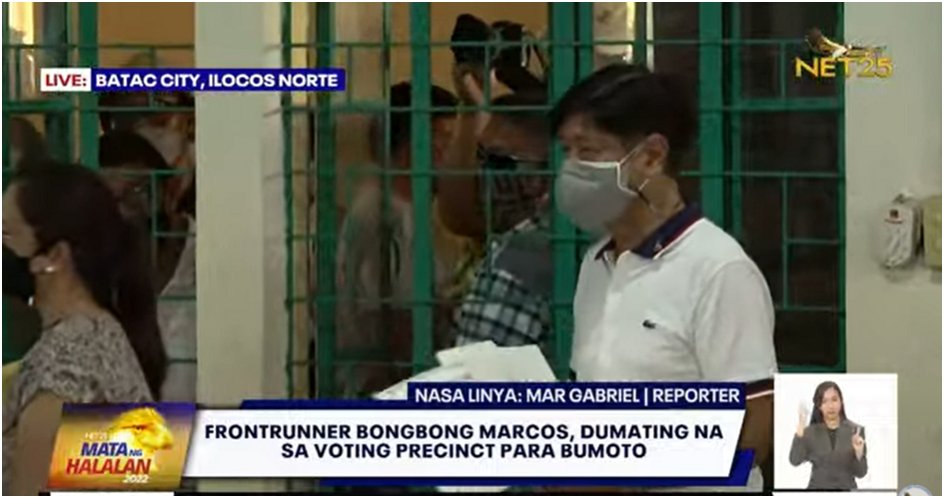 NET25TV's tweet photo. BBM ,kasalukuyang pumipila para mai-feed ang kaniyang balota sa vcm. #NET25MataNgHalalan https://t.co/dsbwjIgloX