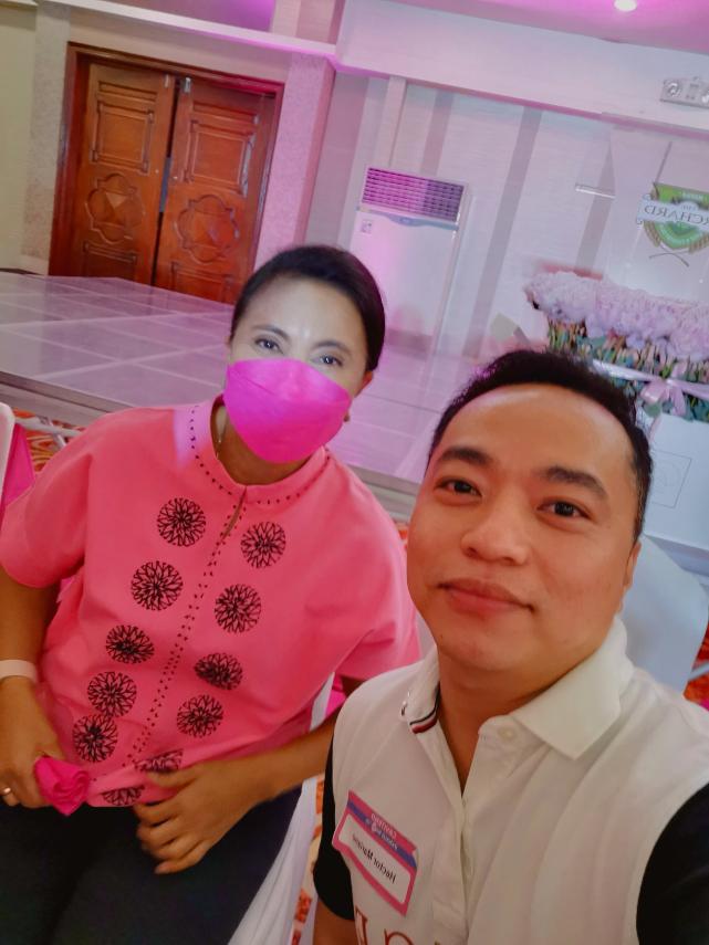 iamheXXX's tweet photo. God bless you Madame VP (soon to be the president of tje Philippines) @lenirobredo 
#Eleksyon2022 https://t.co/yx0L5ckjL3
