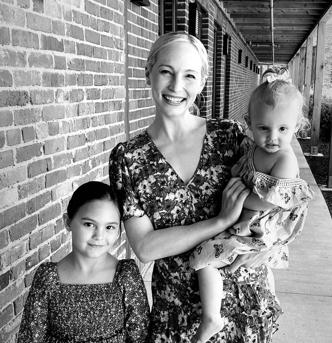 folklorehizzie's tweet photo. happy mother’s day to the moms of the tvdu cast 💗💗💗 #legacies #theoriginals #TheVampireDiaries https://t.co/EjilQJdnQO