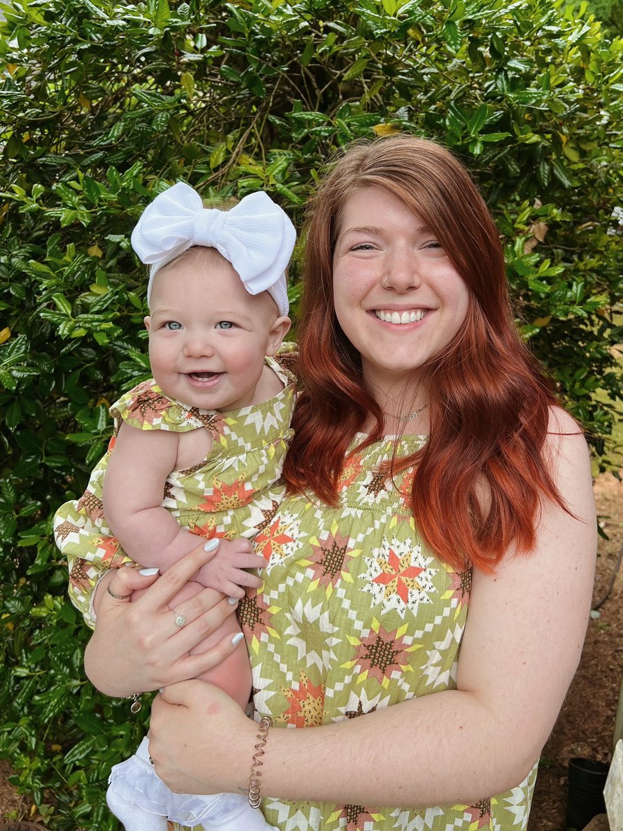 decaficedcoffee's tweet photo. Being her mama is the best https://t.co/qMllprlTxZ