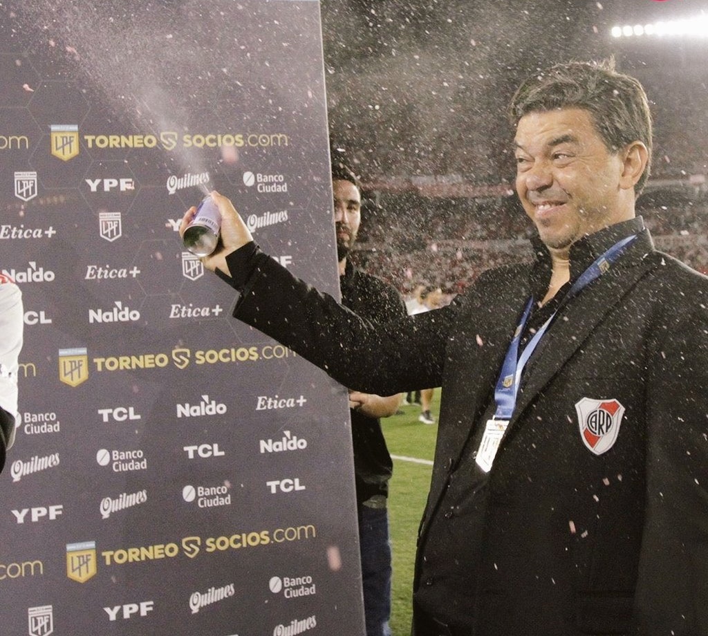 MatiOgandoM's tweet photo. @VickyGuerrero07 @valmoramujica @CoraliOtermin @acristofalo Prepárense.. https://t.co/LcZorMWyW6