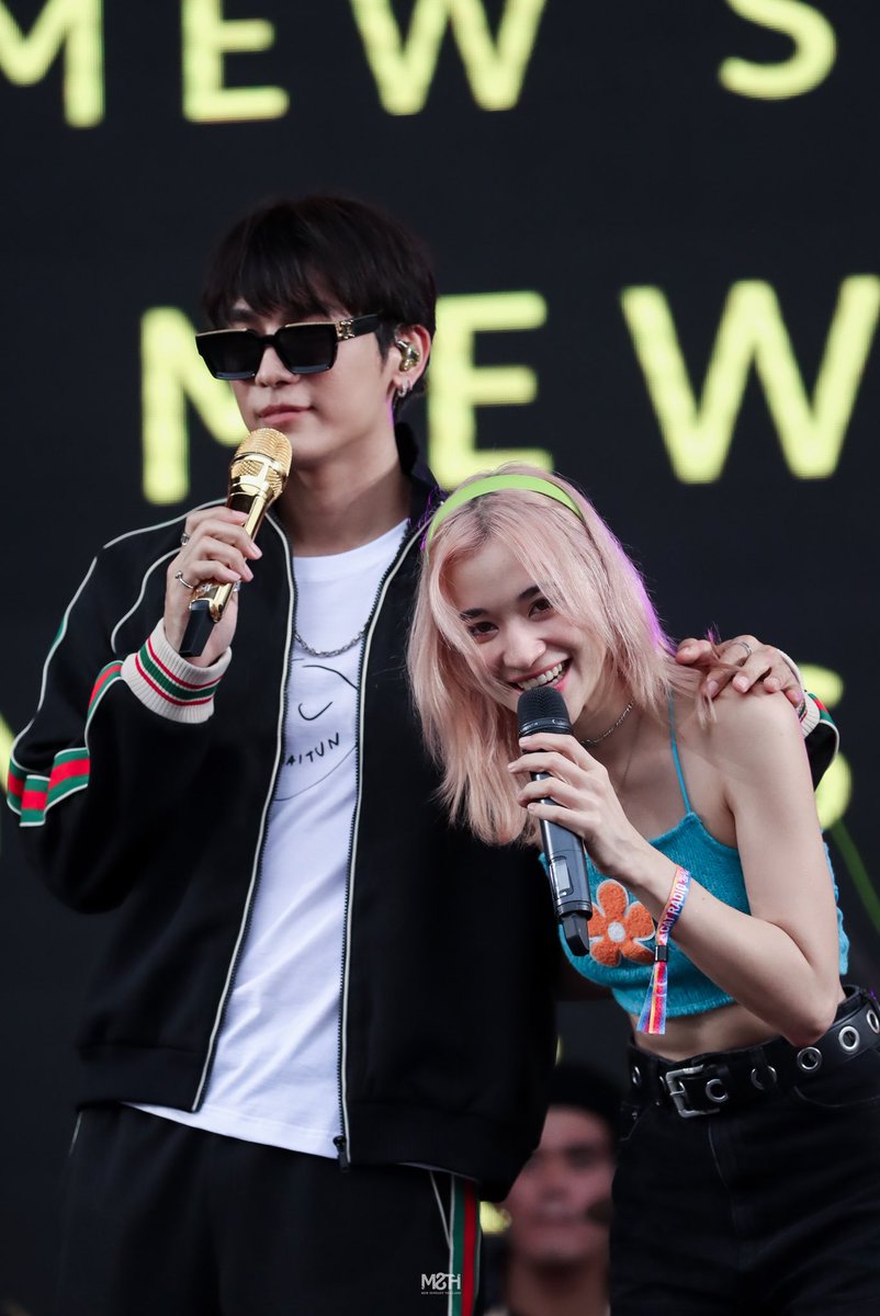ArreFlori's tweet photo. Entro a twiter y me aparece esto!
#แคท8xมิว
Es que yo muero, amo a este par 🙈💕
@MSuppasit @zommarie https://t.co/Me0qhKj8Xu