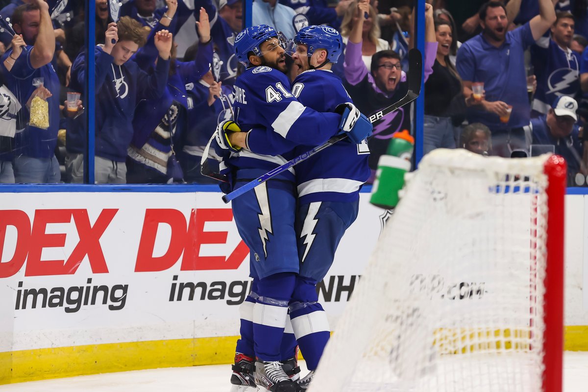 TBLightning's tweet photo. Would y'all say the boys are buzzin'?? https://t.co/DAIhk9UXfd