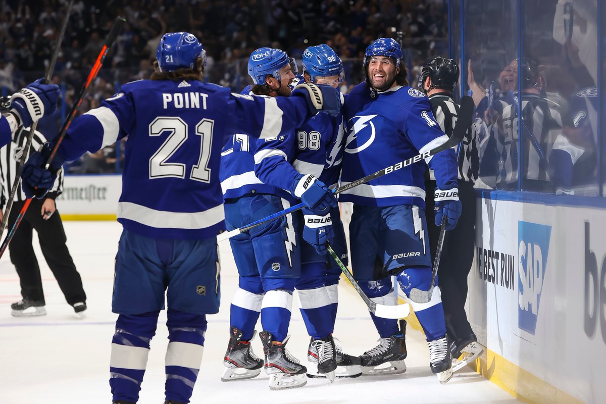 TBLightning's tweet photo. Would y'all say the boys are buzzin'?? https://t.co/DAIhk9UXfd