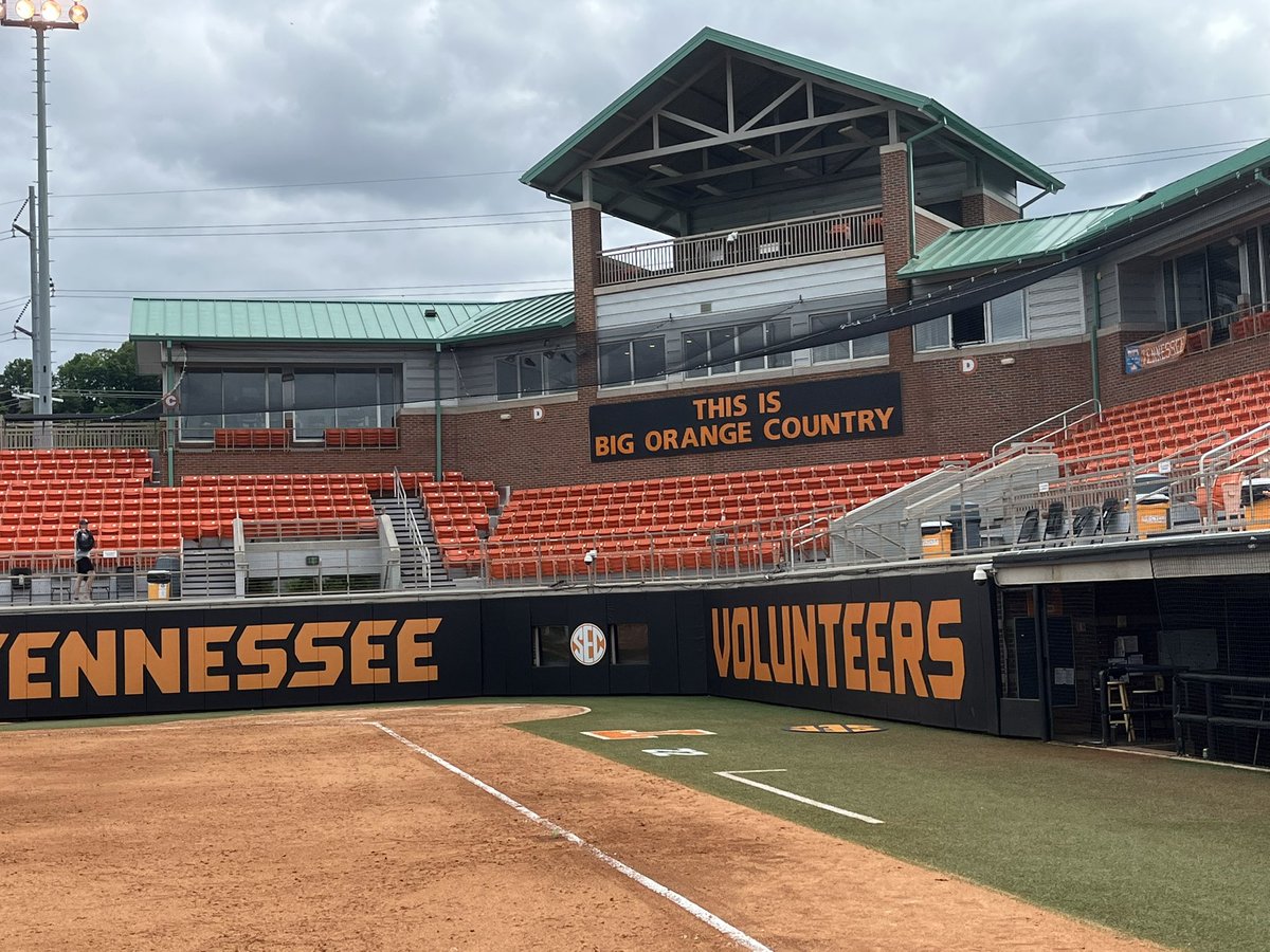 KevinF1985's tweet photo. We had a good day watching the @Vol_Softball team get the win today. We got to go down on the field after the game to meet the team and coach @KarenWeekly. Thank you all for the hospitality. https://t.co/inpQWCVGat