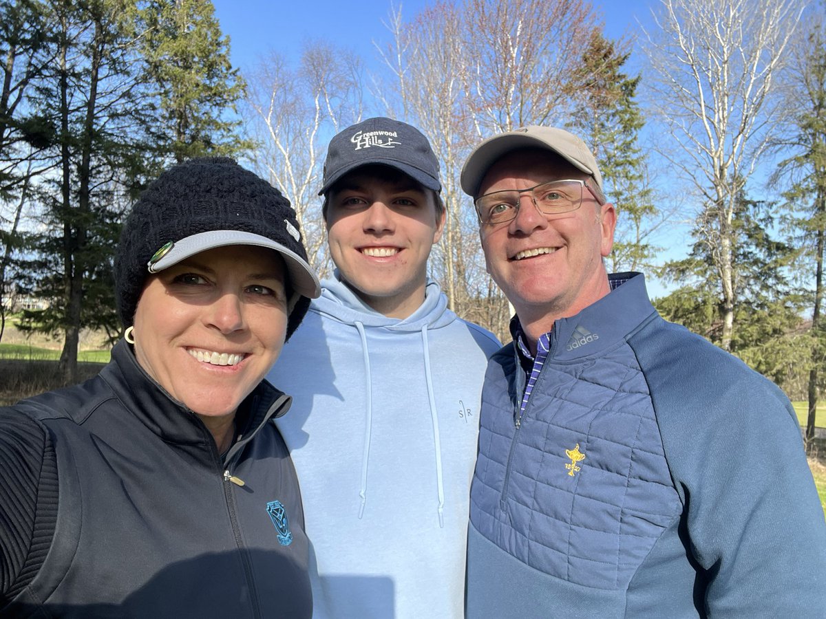 Love this #MothersDay gift! Way to get creative <a href="/Titleist/">Titleist</a> and thankful for my thoughtful son #Moms #sons #momswhogolf 🙏⛳️