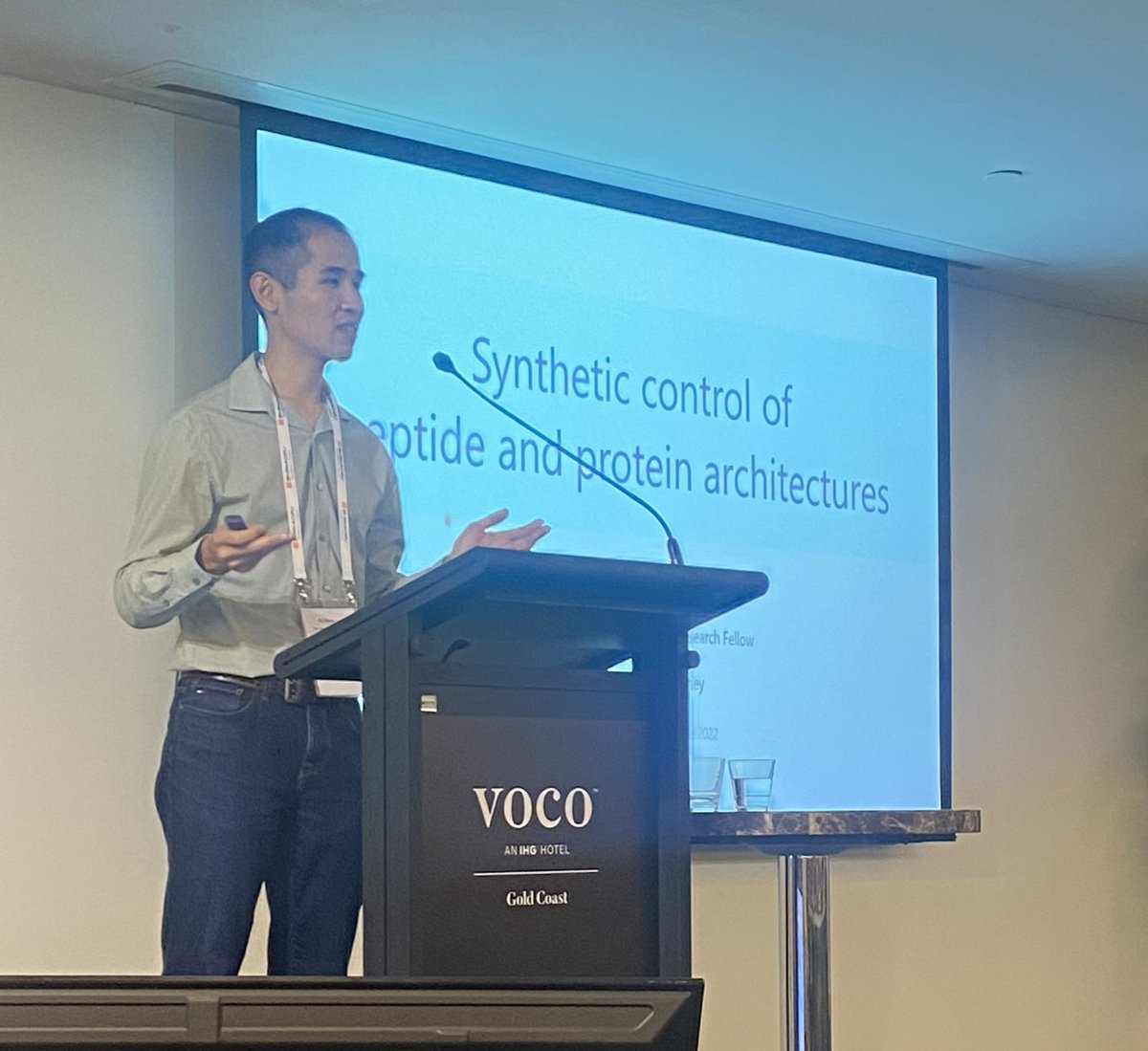 AusPeptide's tweet photo. In an exciting change to our program we’re hearing from Yu Heng Lau @YuHengLau from @SydneyChemistry earlier than expected! He’ll be talking about work from his team @taylorszyszka @nurentasneem on Synthetic control of Peptide and Protein architecture

#AusPeptide2022 https://t.co/eYJ5SIbJz4
