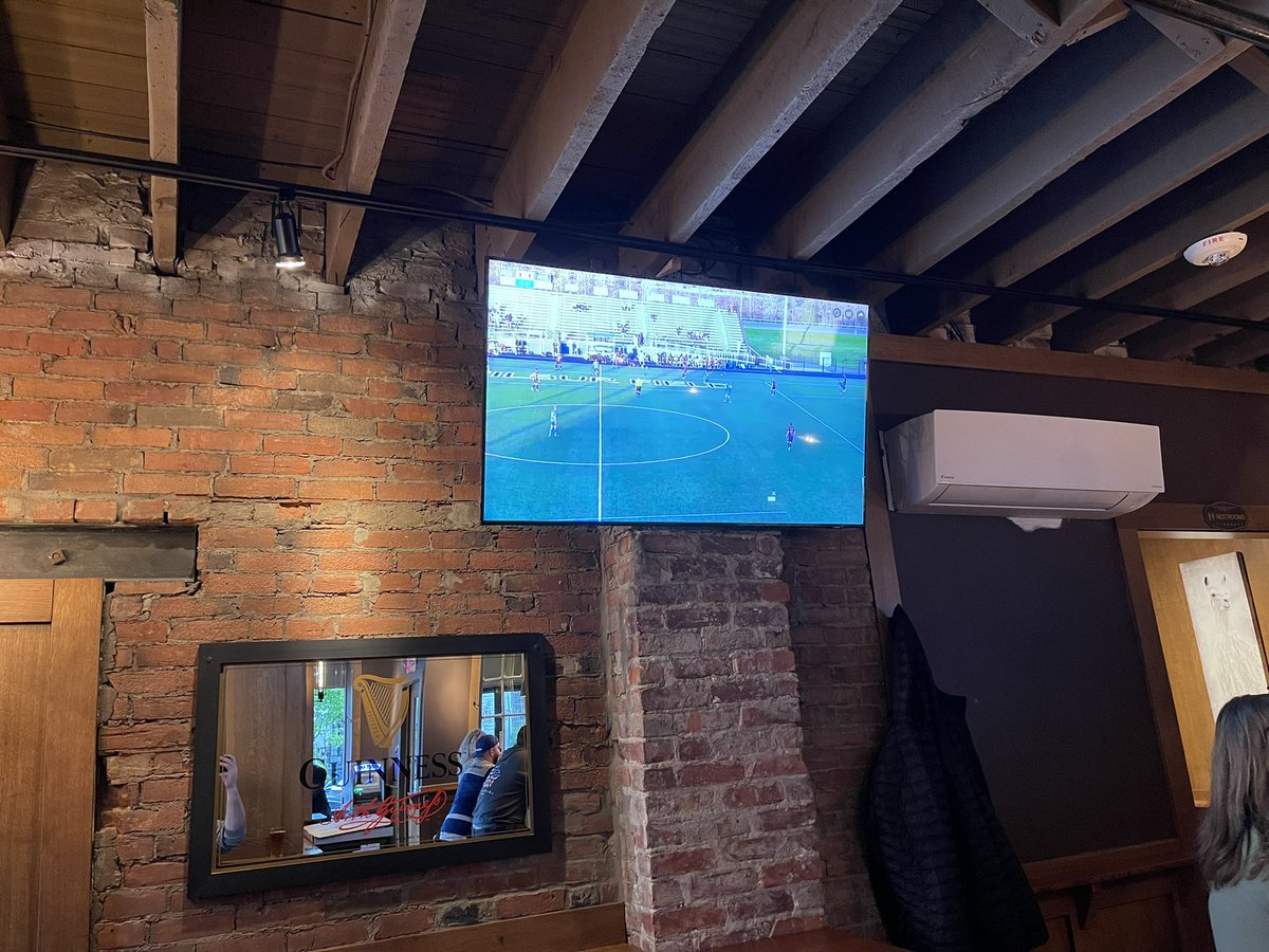 Locl585CtyUnion's tweet photo. If your not doing anything and want to join weโre at dead red pecker on park ave watching the game #getabeer #defendthegarden #flowercityunion #nisa #noeasygames #soccer #nisasoccer #flowercityunion๐ธ #flowercityunion #uptheunion #defendthegarden #rootedinrochester https://t.co/UNbTNLpUn4