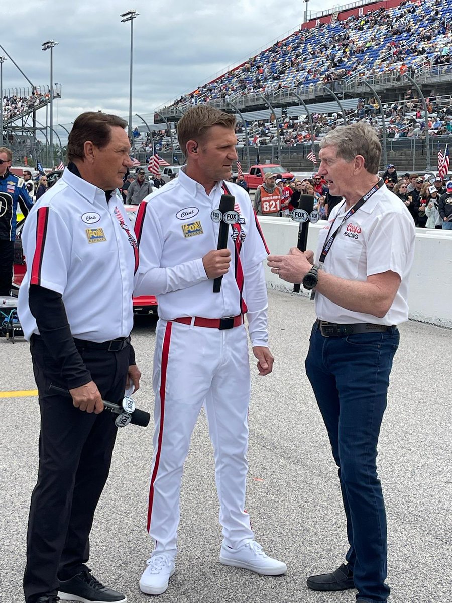 Thanks to <a href="/NASCARONFOX/">FOX: NASCAR</a> for the invitation! I had a great time in the booth and hope to do it again soon!