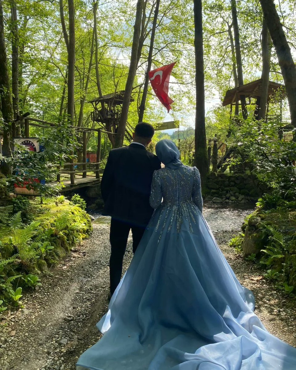semiyyha's tweet photo. Arkadaşlar biz...💜💍 https://t.co/fLADfxMOxs