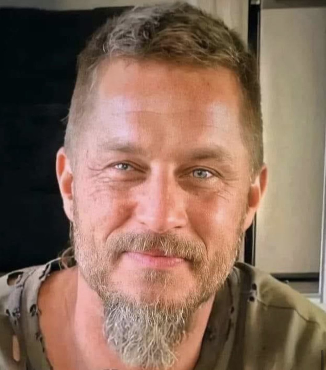 Ragnarr Loðbrók tweet media