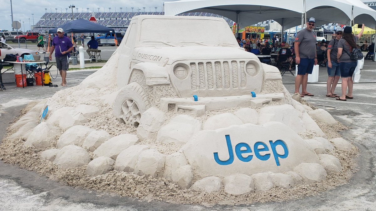 TheSandLovers's tweet photo. We had a great time at Jeep Beach!
Thanks for having us! 
#jeepbeach #jb22 #Thesandlovers 
#daytonaspeedway https://t.co/h2VMltWAUC