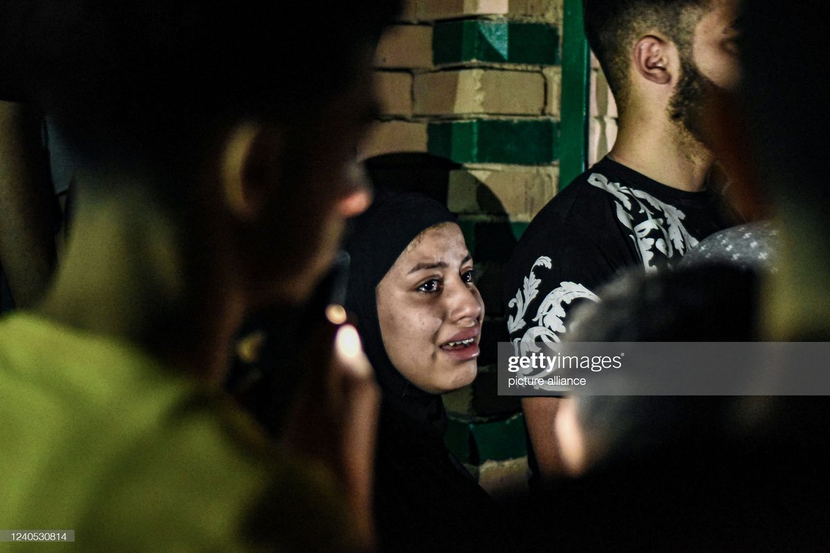 sayedhassan1207's tweet photo. Funeral of soldier killed during terrorist attack near Suez Canal
photos :Sayed Hassan/ dpa 
@dpa_intl @dpa @dpa_live https://t.co/PSMlQZNCHm