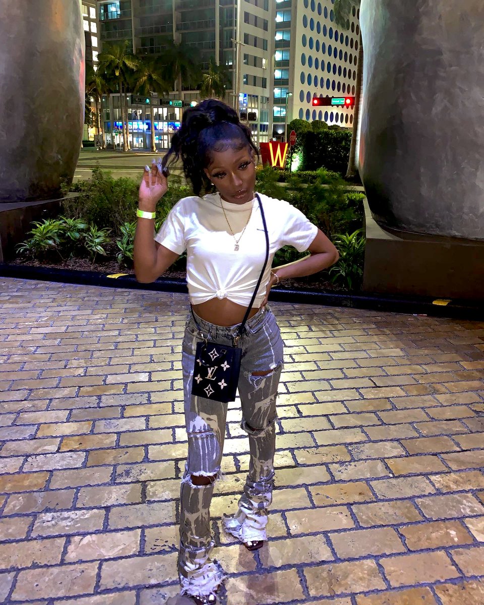 _PrincessBo's tweet image. It’s always me for me 🖤