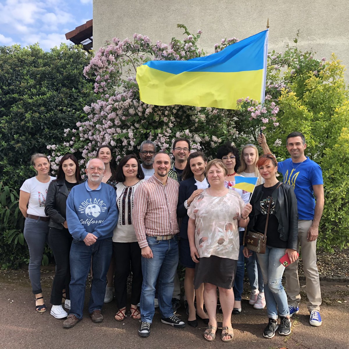 Lyon-Ukraine tweet media