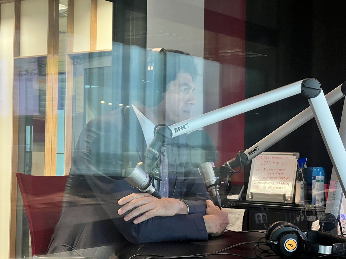 EUinMalaysia's tweet photo. 🇪🇺 Ambassador @MichalisRokasEU speaking live now on @BFMradio #BreakfastGrille in conjunction with #EuropeDay #EuropeDay2022 https://t.co/RsNUweCikQ