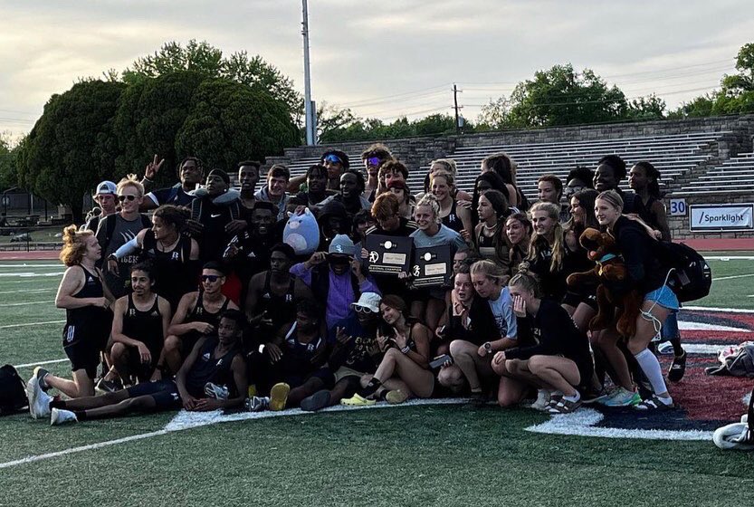 BrokenArrowTF's tweet photo. Another year another regional sweep! Next week state at Ardmore! https://t.co/vWaC4ETzjz