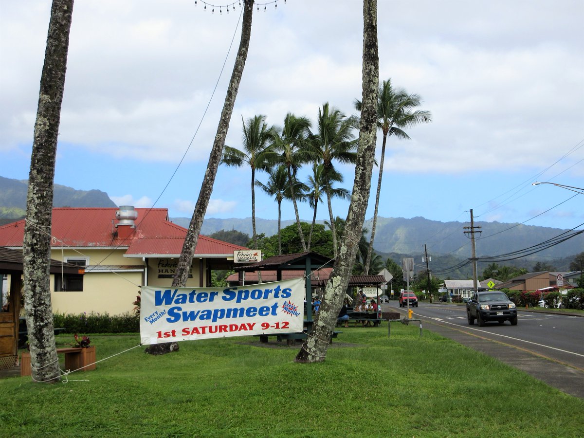 lumahaimike's tweet photo. Was very busy out in Hanalei this morning. #MailRun. https://t.co/rXXQHwS8WW