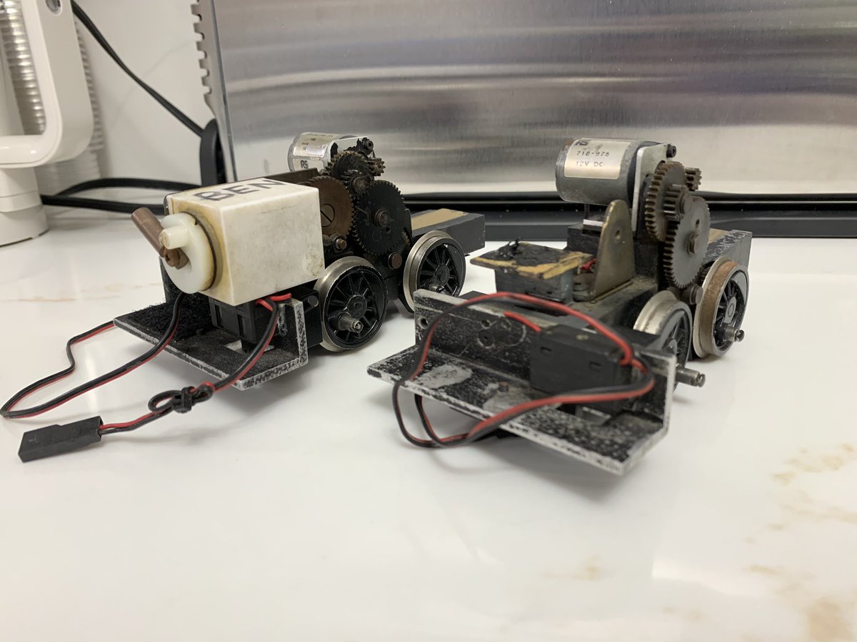 ThomasTankMerch's tweet photo. Here’s a weird one, we managed to grab the original Marklin Bill and Ben chassis used from series 2 to 9. The actual models with newer CNC chassis are in Japan. These are cut down from the BR80 chassis using the original wheel spacing. We’ll be getting measurement photos soon https://t.co/uiZtBL3chB