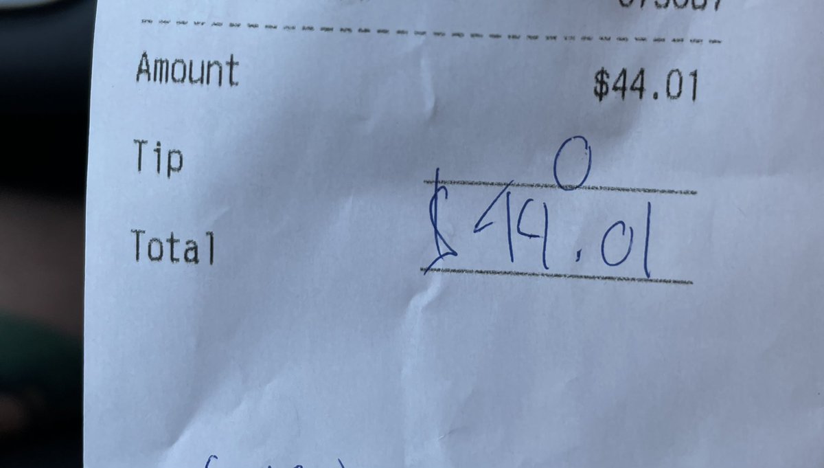 dhundley1986's tweet photo. Yo whatever you all decide to do w your lives, don’t be this person. 

#tipyourdeliverydriver #tipyourserver #tipyourbartender #tipyourtattooartist https://t.co/Be6DmLC31W