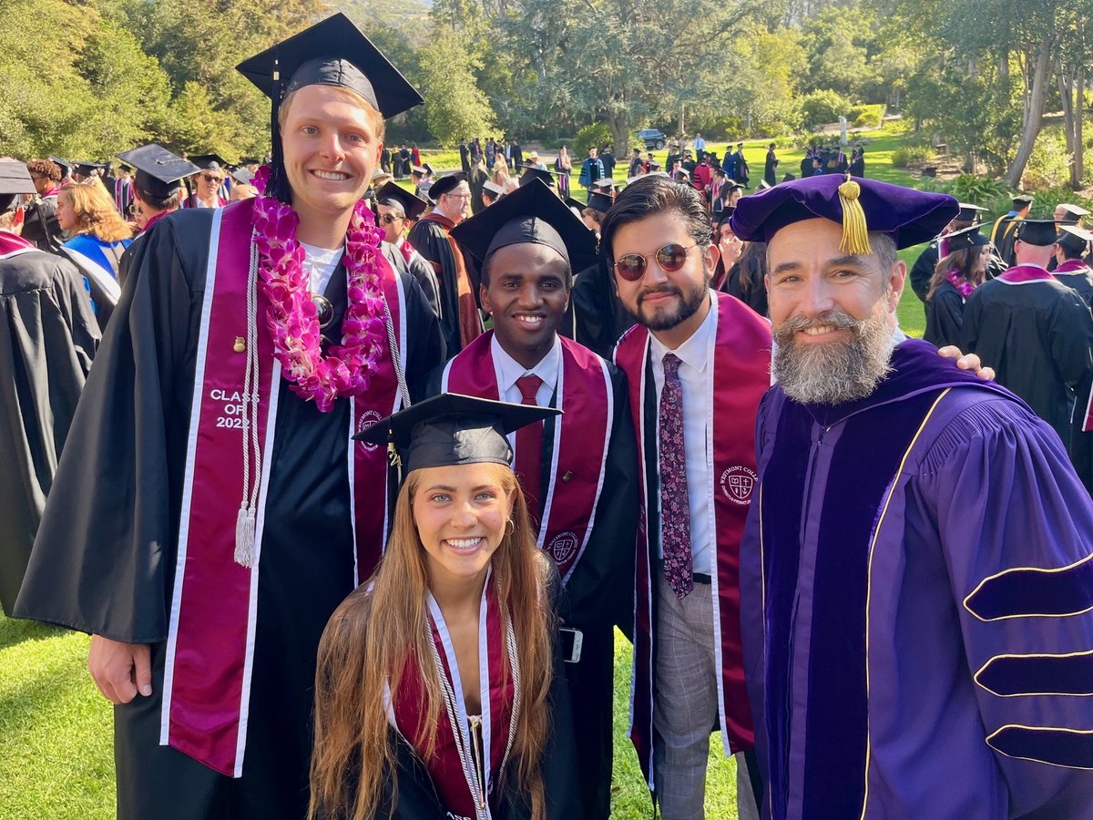 Westmont_M_CS's tweet photo. Congratulations Class of 2022! https://t.co/WJA7UM7Sfo