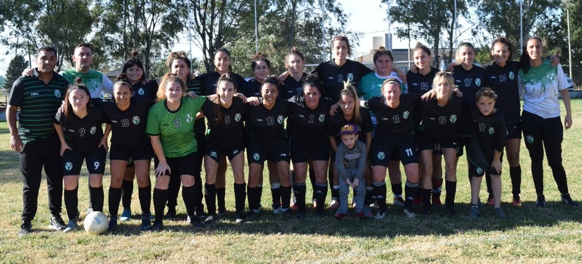 futbolfemstmbb's tweet photo. Gran Triunfo de las chicas del STMBB para seguir en lo más alto de la tabla de posiciones!!👏⚽️➕3️⃣
#STMBB 7 vs 0 Liniers
#FutbolFemenino✅
@Aguero_M_A 
@LoreMalvar 
@sebastian_stmbb https://t.co/S3Vh1L12fG