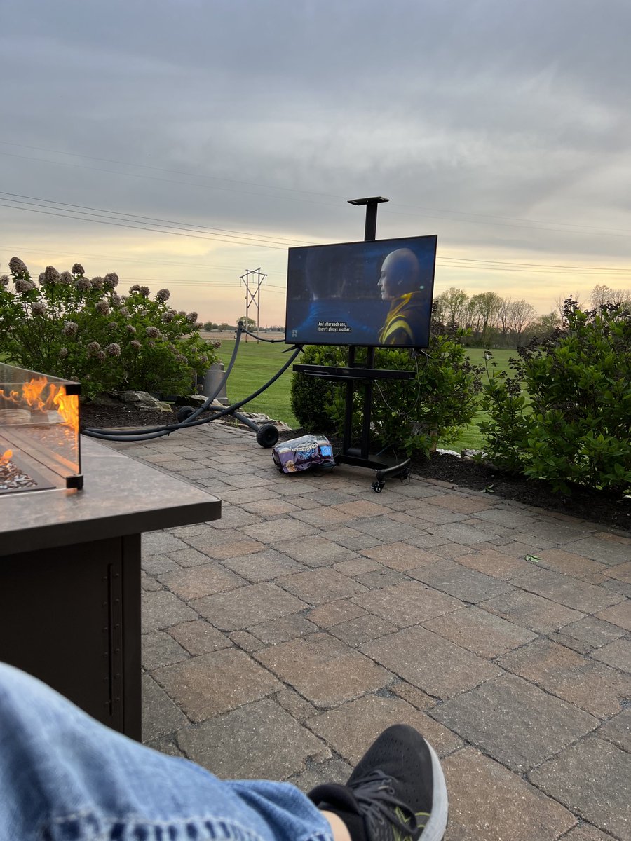 EhungateEric's tweet photo. Ew purchase by the wife. Current tv is from the pergola mount so we could try it out. Thinking a 55-60 inch fit this setup. #shedidgood #thinkillkeepher https://t.co/4EaSqmwezw