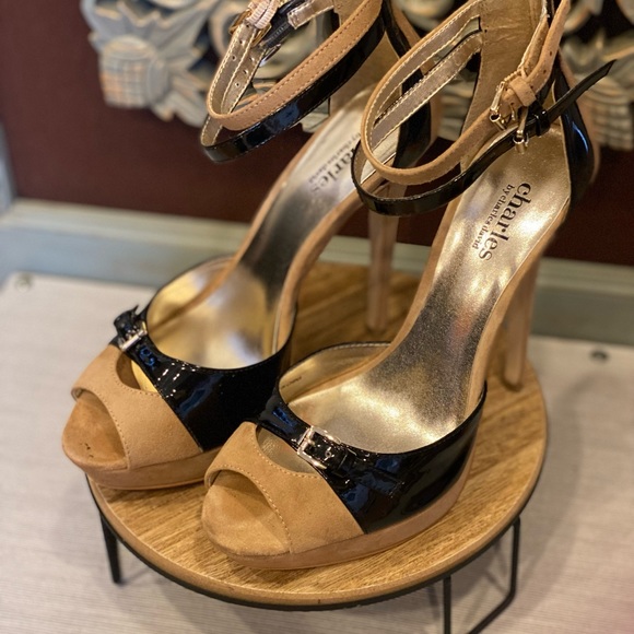 Wana_B75's tweet photo. So good I had to share! Check out all the items I'm loving on @Poshmarkapp #poshmark #fashion #style #shopmycloset #adidas #charlesbycharlesdavid #vintage: https://t.co/TWZknaMDln https://t.co/vN1md7ETSe
