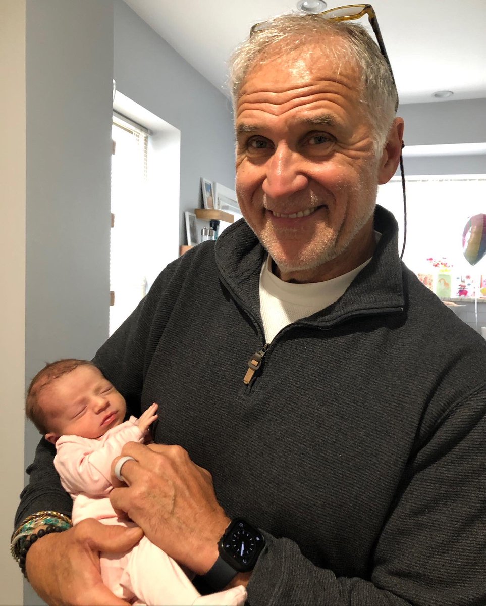 SharleanGrins4's tweet photo. Welcome to the family Sloane! We love you💝 https://t.co/HXeBU2lh8Y
