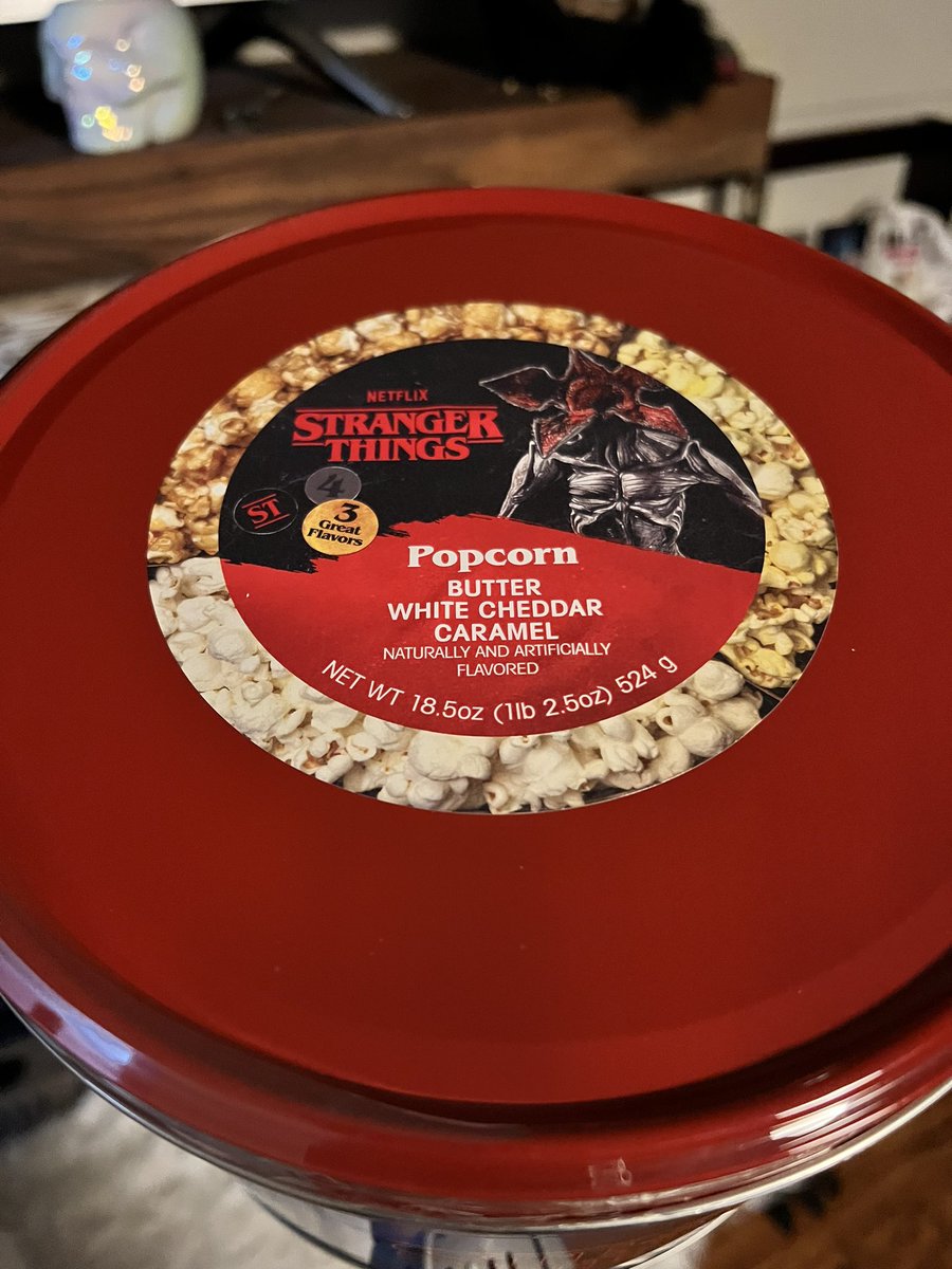 FurmansForce's tweet image. My sister surprised me with a #MothersDay gift!
#StrangerThings4 #StrangerThingsMerch