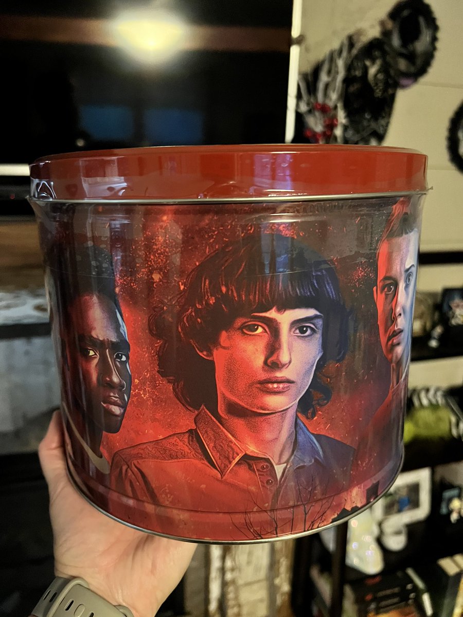 FurmansForce's tweet image. My sister surprised me with a #MothersDay gift!
#StrangerThings4 #StrangerThingsMerch