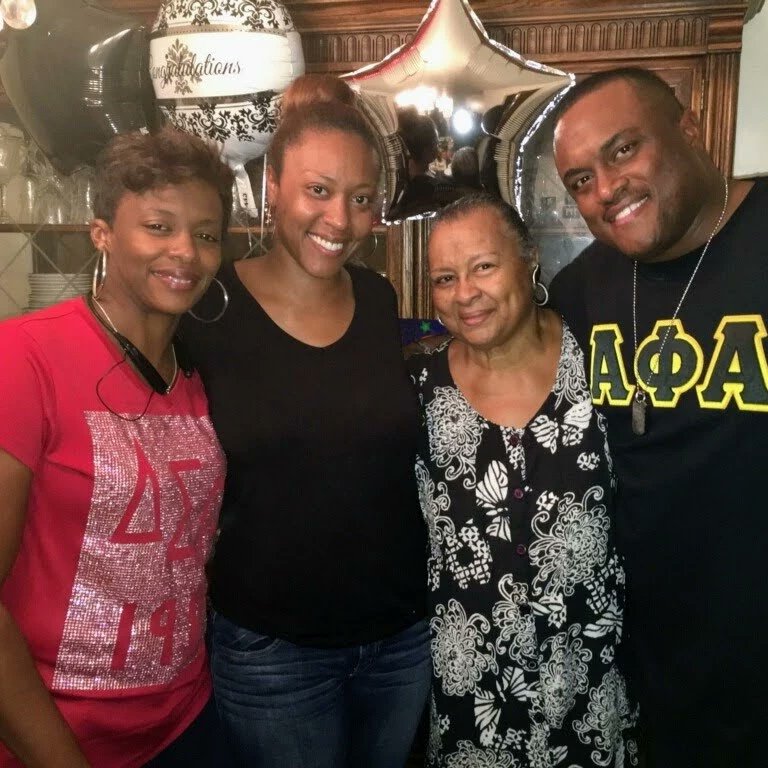 DMills01's tweet photo. School leadership is hefty, and losing your mom during the school year is 💔. Happy Heavenly Mother's Day to the woman who molded me into the woman I am today. As an educator of 30+ years, she mothered thousands of others while raising 3 of her own❤. #education #theload #myshero https://t.co/IbkURUqQDa