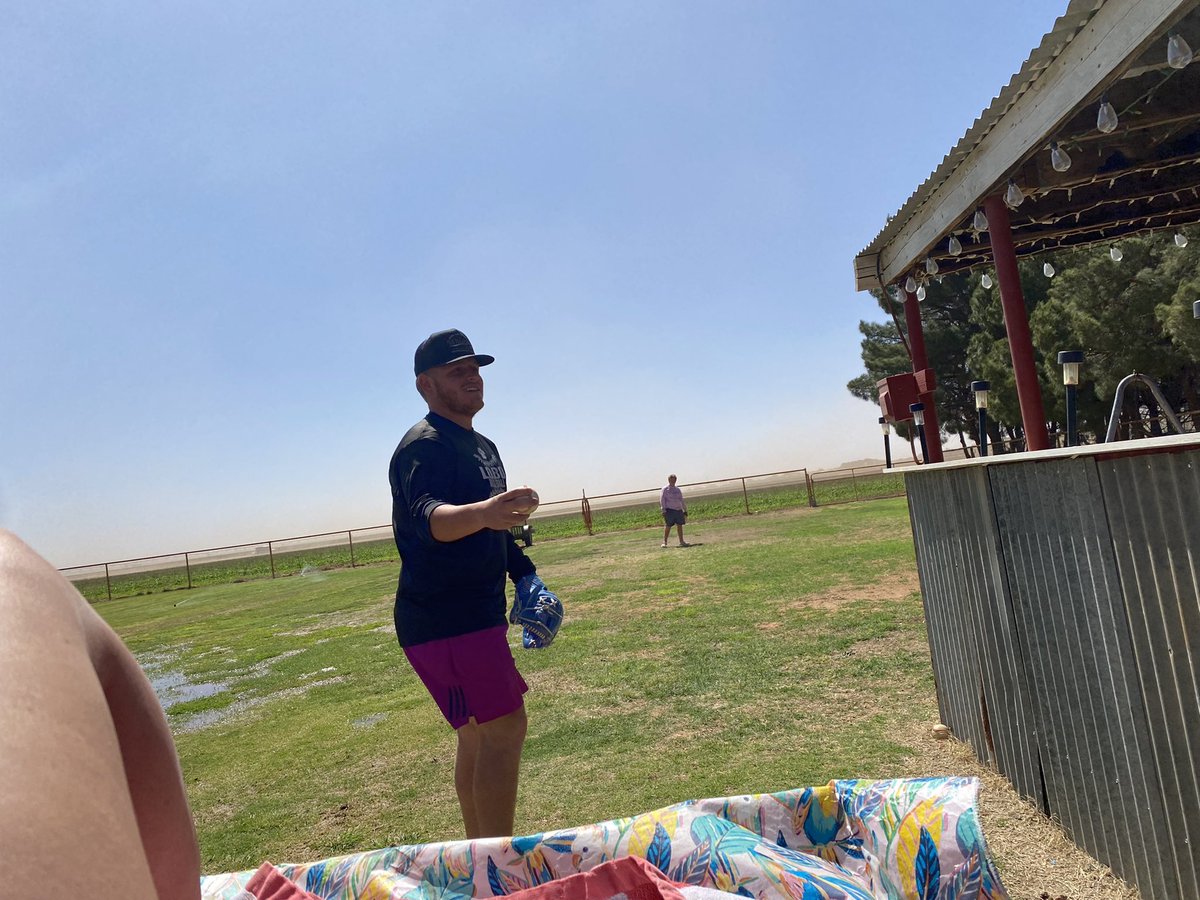 mskristawells's tweet photo. Give a boy a baseball….. it will alter their lives. Been years since I saw these two play catch together. Kaden is learning more and more everyday about baseball and how to be a good man.. by the best teacher I know, his Big Brother, D! #WIT https://t.co/8yQphJZT4E