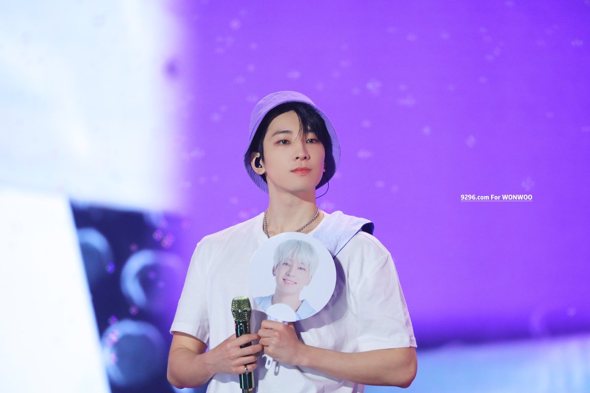 click9296's tweet photo. 220507 하나비 팬미팅 Day1 

고양이를 영원히 사랑해💕

#원우 #WONWOO #ウォヌ #세븐틴              ⁠ ⁠⁠ ⁠ #SEVENTEEN          @pledis_17 https://t.co/aI5hTOHMCi
