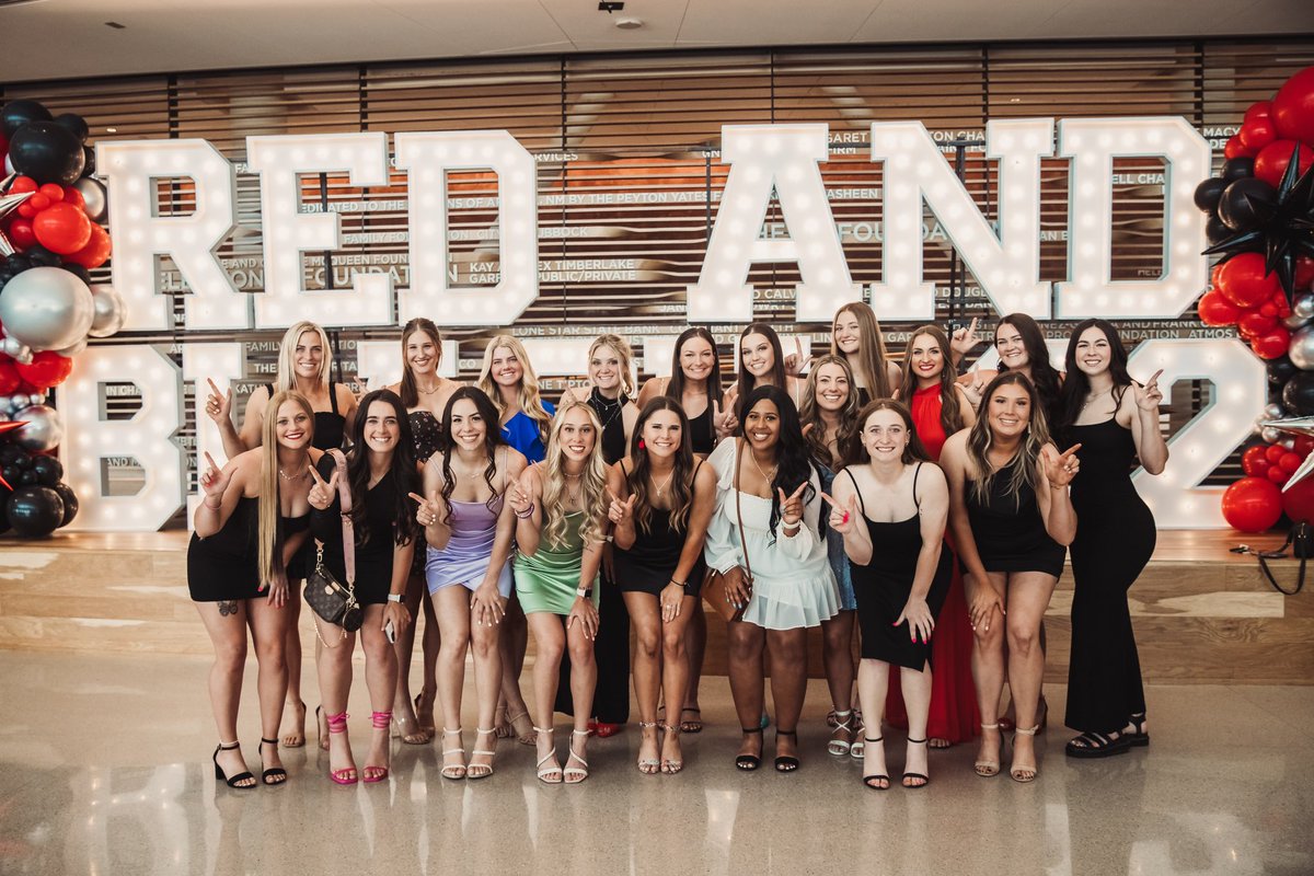 Dressed to the nines 💄👠

#WreckEm | #RedandBlack22