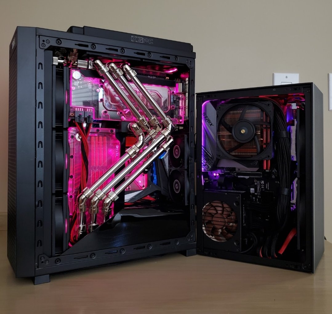 TheRealStoph's tweet photo. @bitwitkyle The setup got pretty disgusting while making my NAS
SSUPD Meshlicious 
8600k
9x IronWolf 6tb https://t.co/83ObiIX0fY