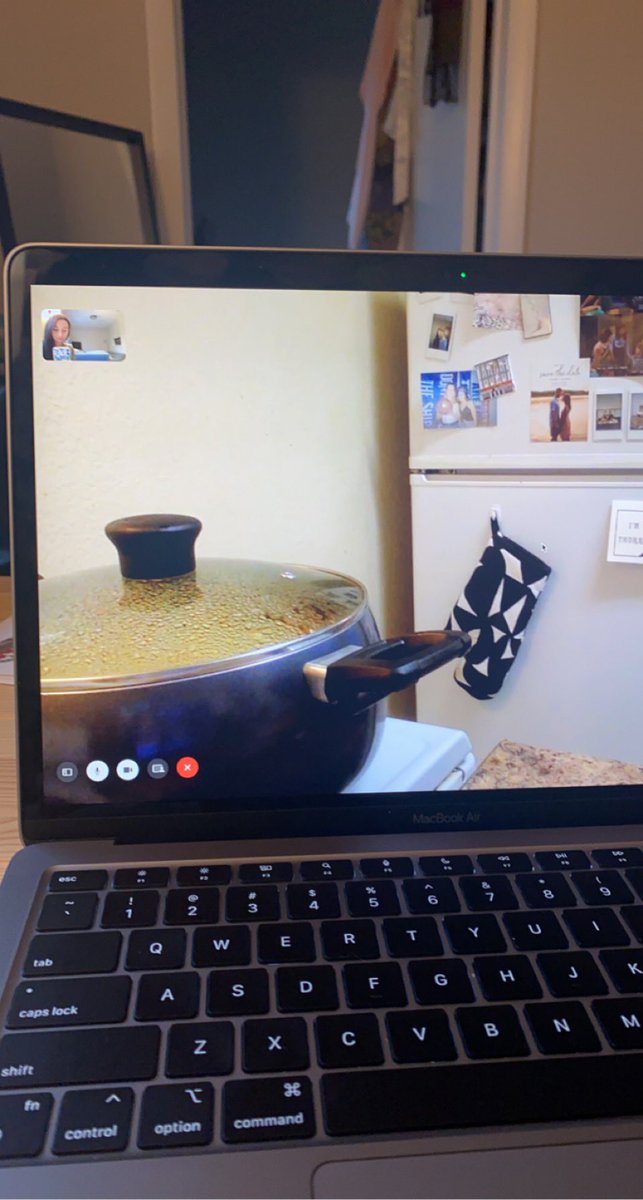 baileyyyrenae's tweet photo. Sister bonding: Shelby leaves me alone on FaceTime &amp; instructs me to watch her soup https://t.co/hDTNQrBo6x