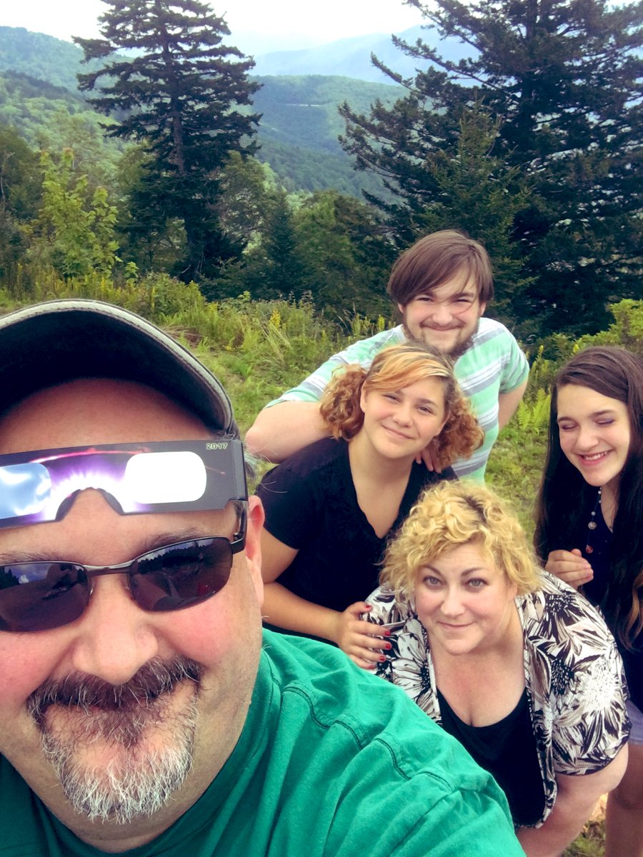 LarryMedic's tweet photo. Happy Mother’s Day to my co-conspirator and the woman I love. https://t.co/25npc20Lvv