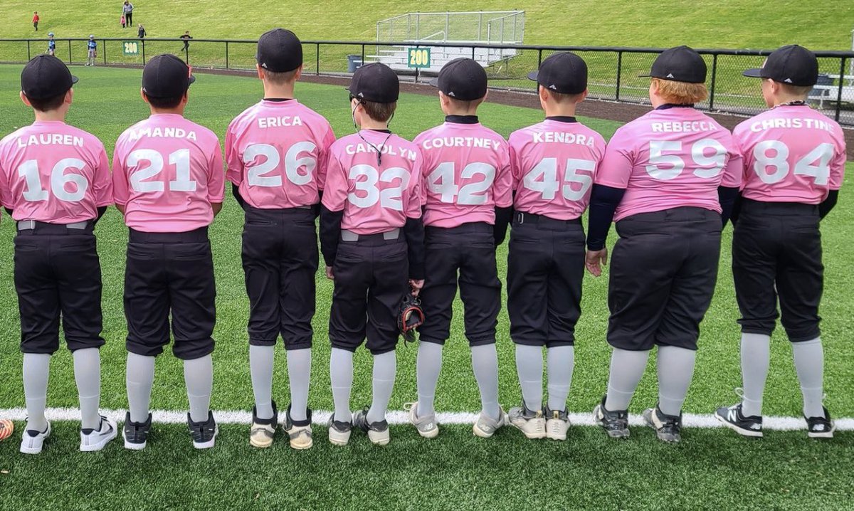 Brilliant: The Hudson Valley Hawks travel baseball team from Washingtonville, NY wore jerseys with the names of their moms on the back today. 

(via <a href="/nickbegley/">Nick Begley</a>)