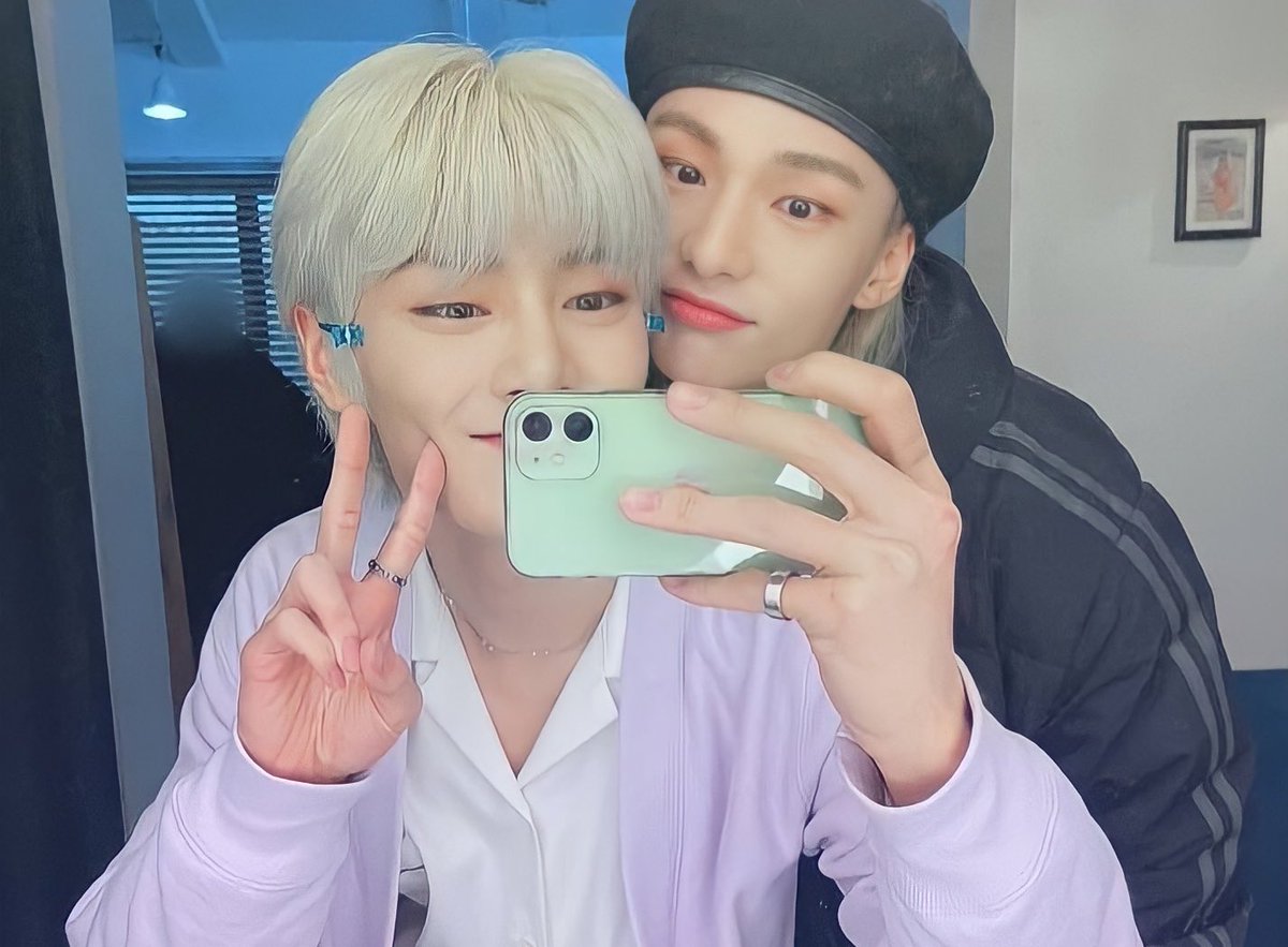 hyuninovioss's tweet photo. aus ♡´･ᴗ･`♡ https://t.co/T2bFf7esCX