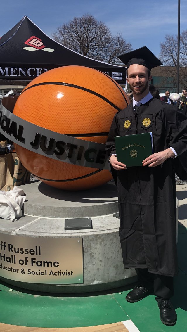 gavsum's tweet photo. Bachelors secured. Been thinking about graduation day every day and night day after day after day. Iโve went through some of the worst nights of my life these last couple of years. This was a hustle but I feel glorious in the end. #wsugrad https://t.co/ihmxYBAboB
