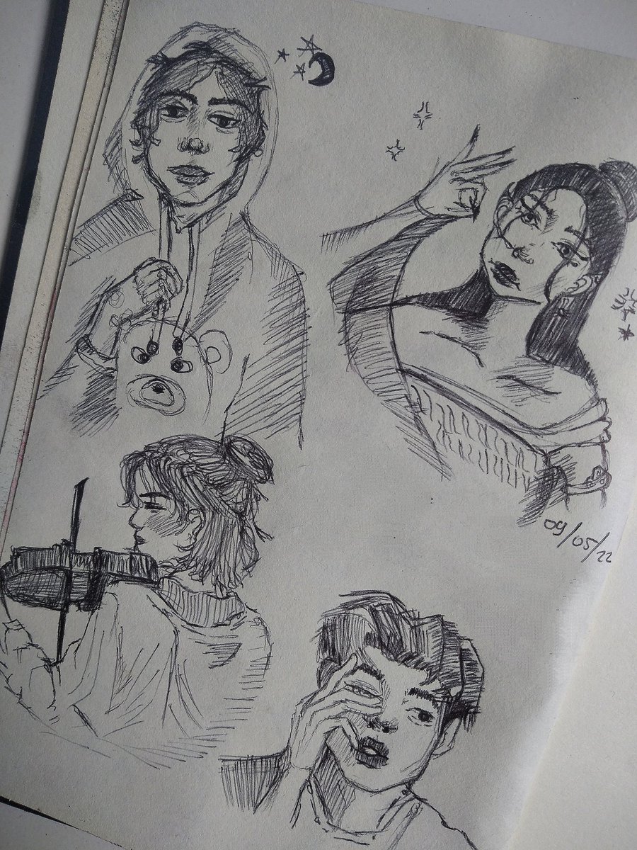 ycoursbby's tweet photo. hola guys, lagi mau upload gambar tradi xixi
#traditionalart #sketch #oret https://t.co/6LtPVYRUcb