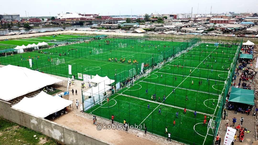 InsideMainland's tweet photo. Check out the newly constructed sports center in Ajegunle, Lagos state.
It has ten 5-Aside pitches, eight 7- Aside pitches and one 11-Aside pitch.
#WhyWeRepMainland https://t.co/QlKrCV0xYw