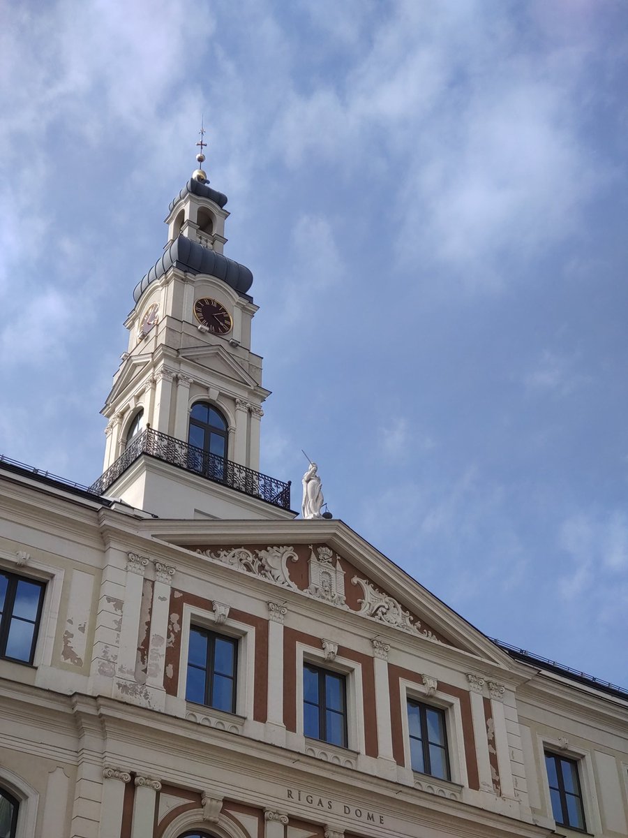 Chromed's tweet photo. A couple of shots made yesterday on my short walk around Riga, Latvia. #phonephotography not #nftphotography https://t.co/CkXnrCzKJh