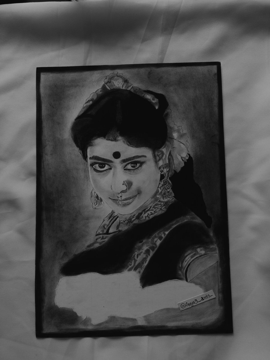 ArtsGaya3's tweet photo. Happy Birthday favoo 🫶💜@Sai_Pallavi92 
 #SaiPallavi #HBDSaiPallavi https://t.co/by6iLFrZXp
