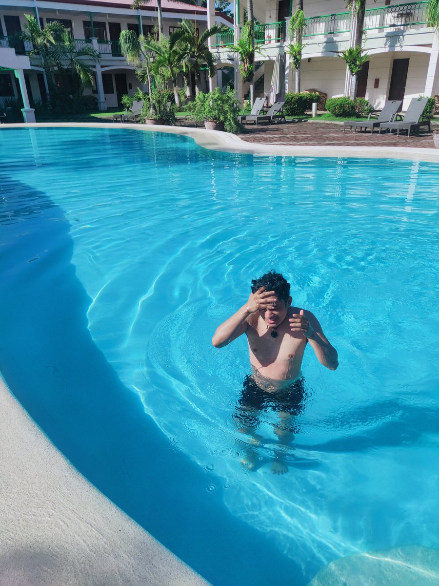 ClarckMasahista's tweet photo. Pool time! https://t.co/8TxOeXCB3M