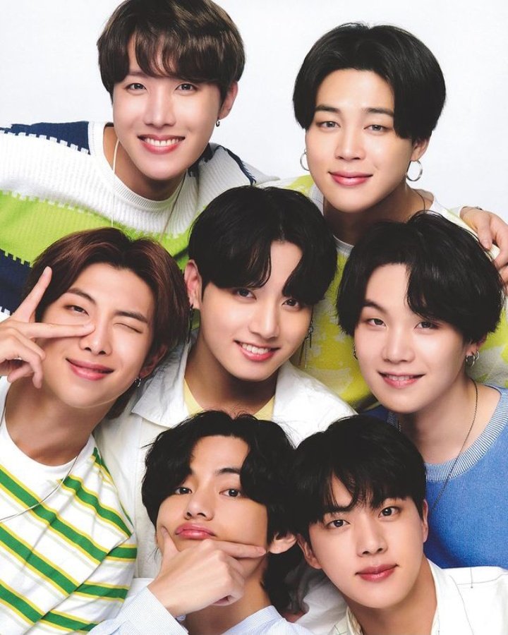 deevs_kookie's tweet photo. BTS REYES
BTS PAVED THE WAY
BTS WORLD DOMINATION
#btelegant #btsefficient #btsuniverse #btsunique #btsdiamond #BtsDiscography #btsdivine #BTS #BTS_Proof https://t.co/3UZiIUxN2Y