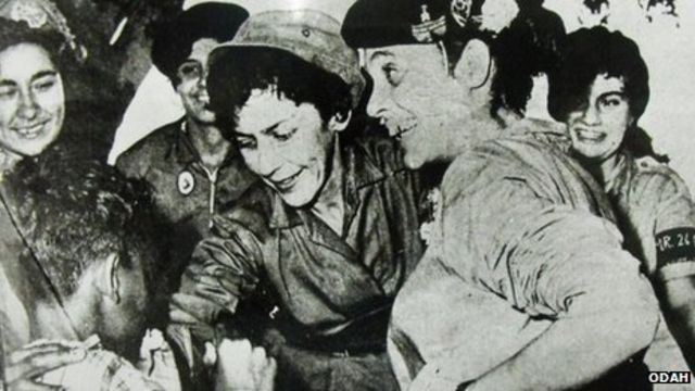 CubaSolidarity's tweet photo. Celia Sánchez, a pivotal figure in the Cuban Revolution was born today in 1920.She organised underground supply networks, fought  in the the Sierra Maestra, went on to hold key government roles and set up the Revolution's archives.
Happy Birthday Celia (9 May 1920-11 Jan 1980) https://t.co/renqMjCFIZ